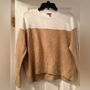 Vince Camuto Women’s Color Block Sweater - White/Beige - Size XS